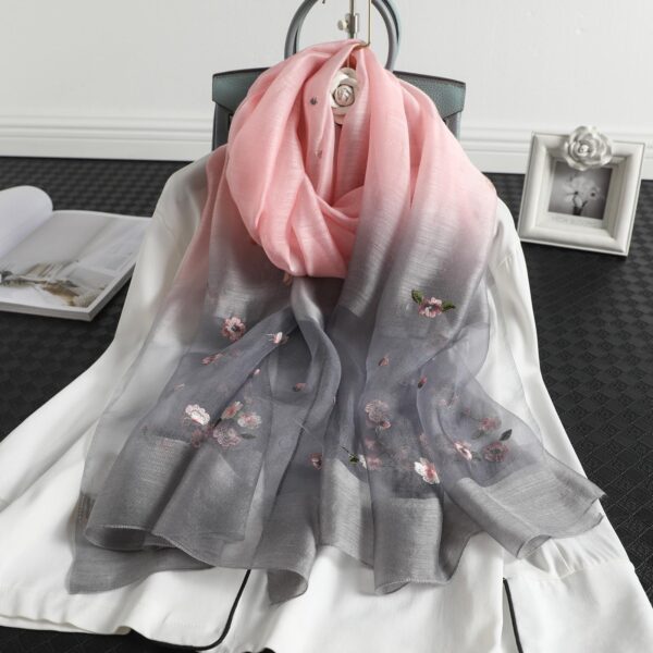 Women's Wool Silk Embroidery Gradient Scarf Sunscreen Shawl - Image 5