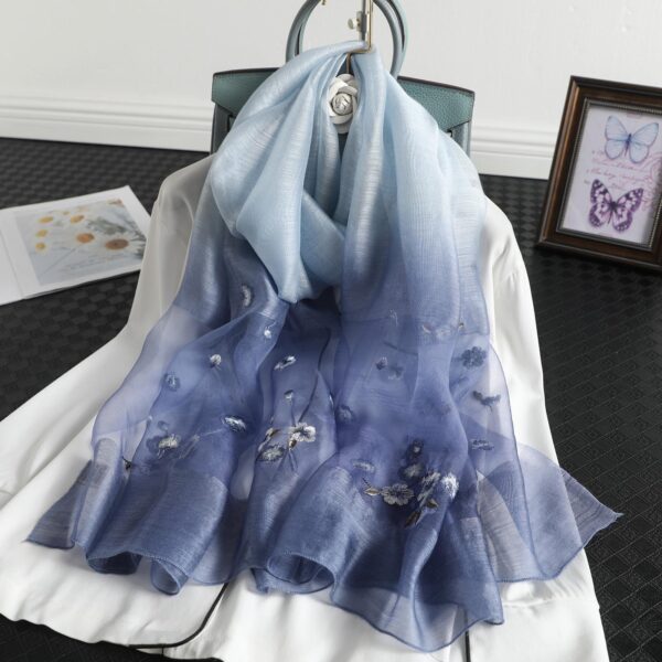 Women's Wool Silk Embroidery Gradient Scarf Sunscreen Shawl - Image 2
